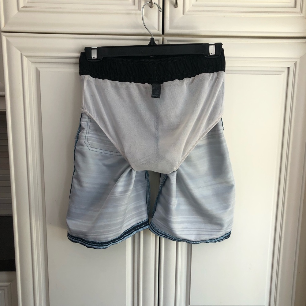 George stripe boys swim trunks - Picture 8 of 10